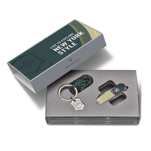 Victorinox 0.6223.E223 Classic SD Çakı, New York Style