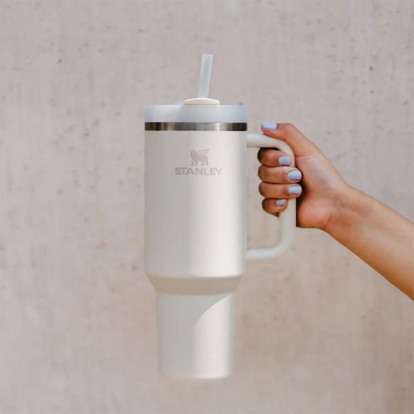 Stanley Quencher Pipetli Termos Bardak 1.18 Lt