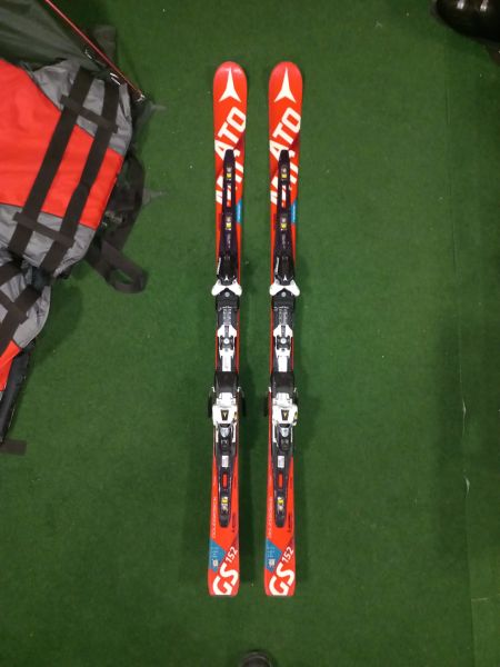 Atomic Redster doubledeck GS XT Yarış Kayağı (İkinci El) 152 cm