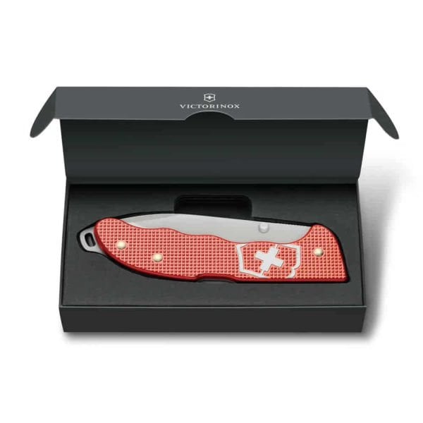 Victorinox 0.9415.L25 Evoke Kırmızı 2025 Limitli Üretim Çakı (Defolu)